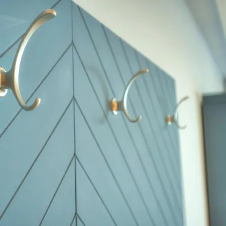 Modern, Large 3bedroom, Spectacular Views Goslm-9 *