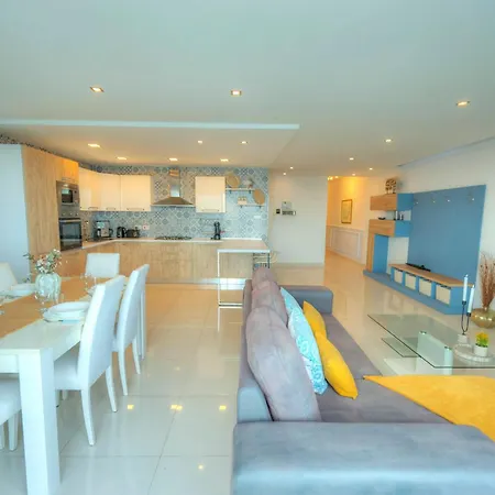 Modern, Large 3bedroom, Spectacular Views Goslm-9 Apartment