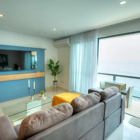 Modern, Large 3bedroom, Spectacular Views Goslm-9 *