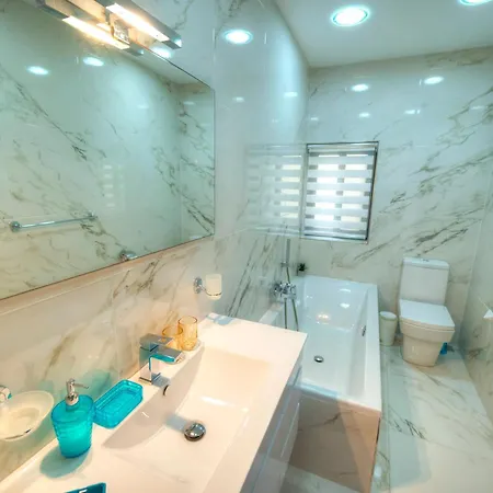 Modern, Large 3bedroom, Spectacular Views Goslm-9 * 슬리에마