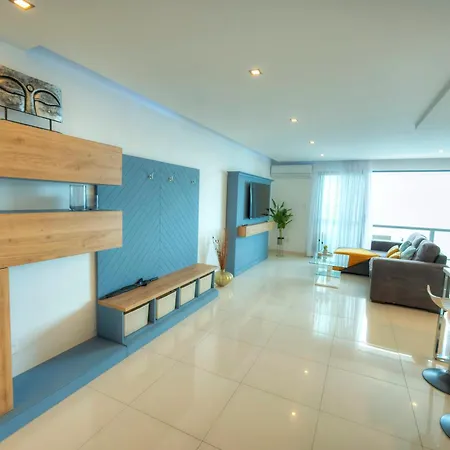 Modern, Large 3bedroom, Spectacular Views Goslm-9