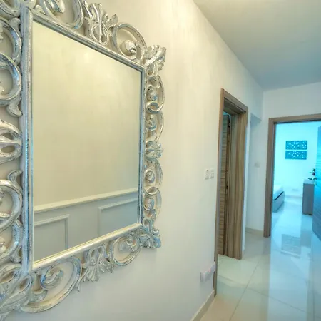 Modern, Large 3bedroom, Spectacular Views Goslm-9 * Sliema