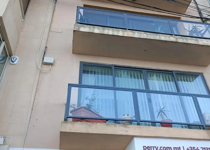 Modern, Large 3bedroom, Spectacular Views Goslm-9 슬리에마