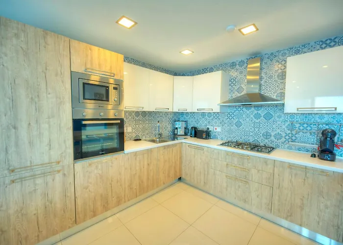 Apartament Modern, Large 3bedroom, Spectacular Views Goslm-9