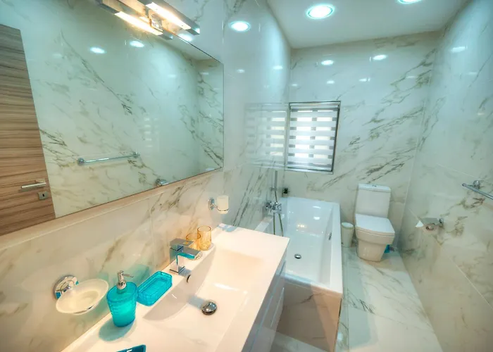 Modern, Large 3bedroom, Spectacular Views Goslm-9 * Sliema