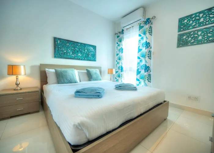 Modern, Large 3bedroom, Spectacular Views Goslm-9 *