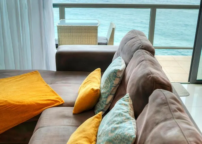 Modern, Large 3bedroom, Spectacular Views Goslm-9 * 슬리에마