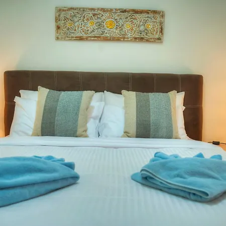 Modern, Large 3bedroom, Spectacular Views Goslm-9 سليمة