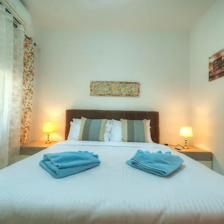 Modern, Large 3bedroom, Spectacular Views Goslm-9