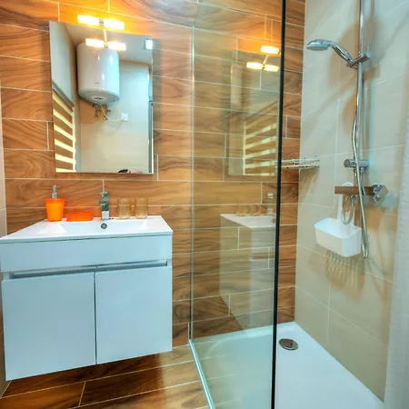 شقة Modern, Large 3bedroom, Spectacular Views Goslm-9